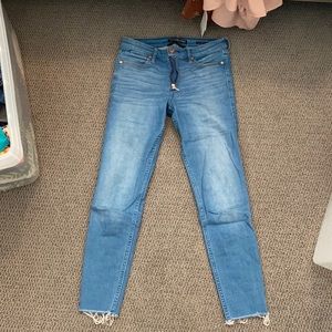 Abercrombie light wash super skinny ankle jean